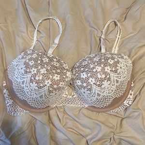 Victoria’s Secret bra